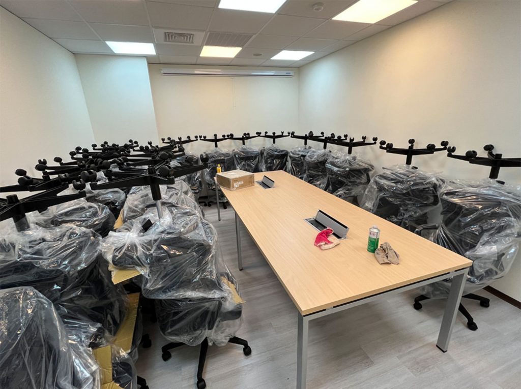 熱銷經濟款辦公椅 18032