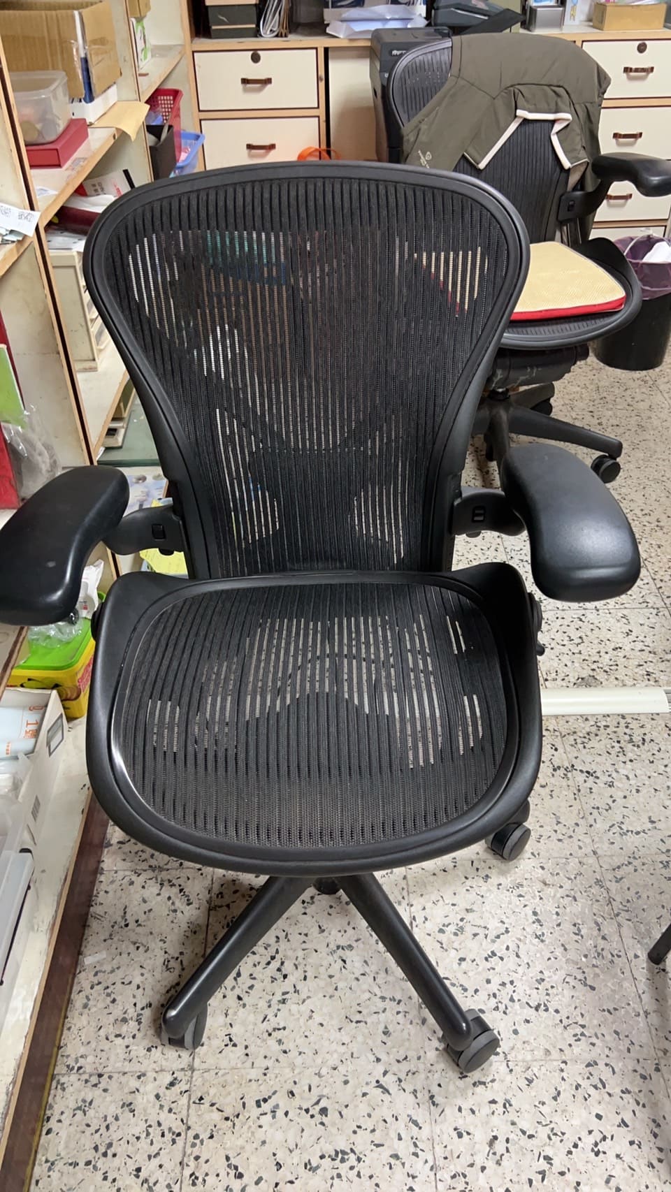 兩張Herman Miller Aeron 維修