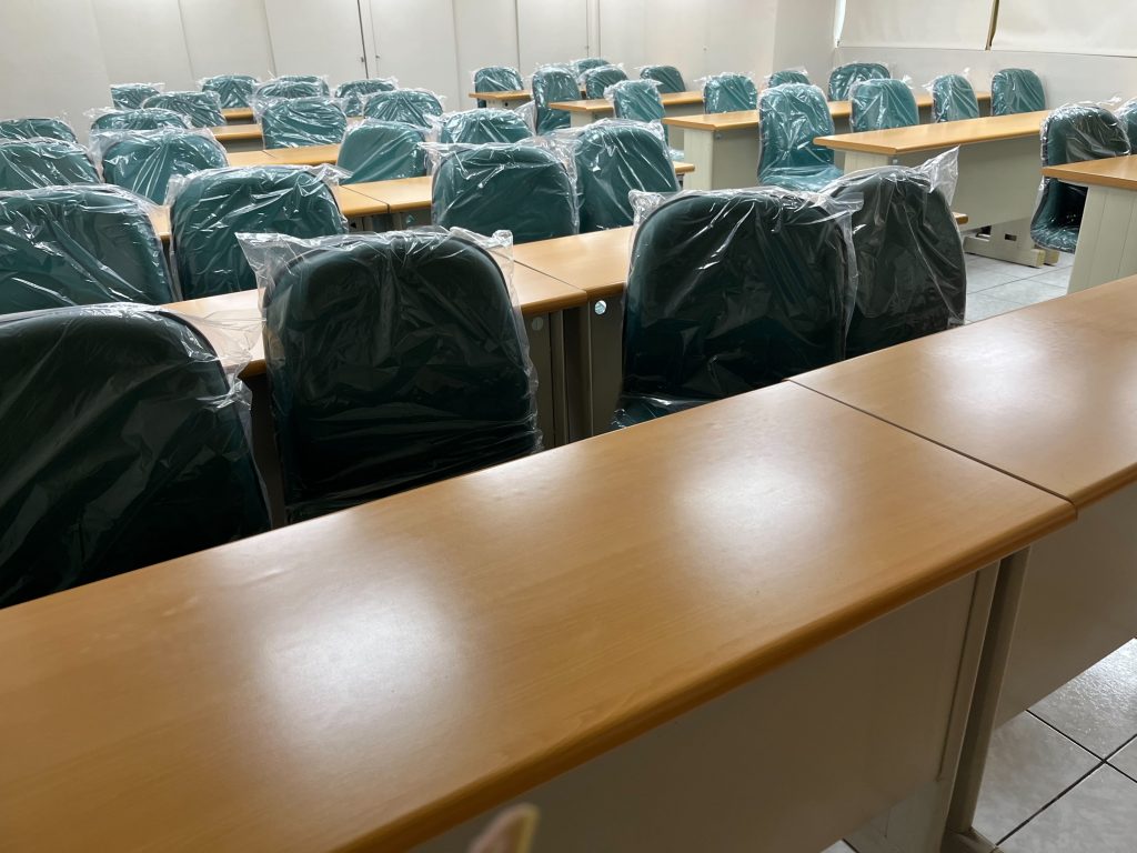 管理顧問公司北中南據點,採購300多張創業椅