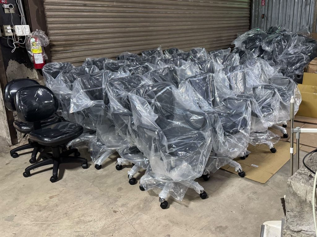 實驗室高腳椅 301 大量出貨