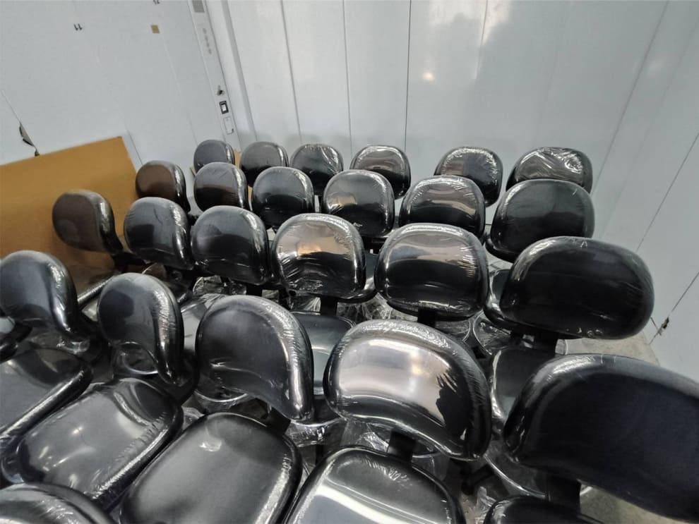 高腳椅 105 大量出貨